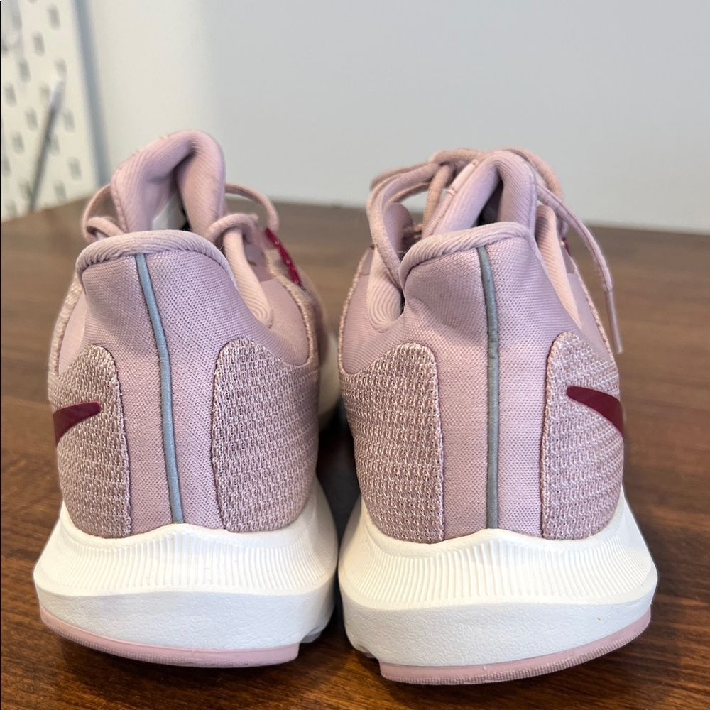 Nike Women's Athletic Shoes in Pink and Maroon - Picture 3 of 10